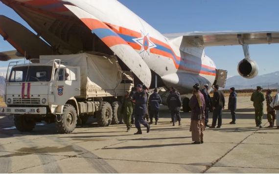 Пятый борт с гумпомощью из России приземлился в Афганистане