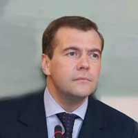 Медведев утвердил постановление о выпуске ОФЗ в валюте стран БРИКС и ШОС