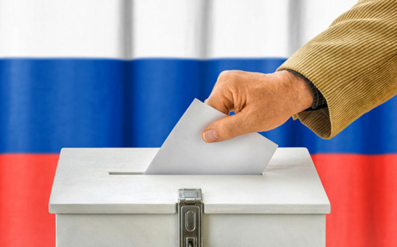 Азаров подал документы для участия в выборах губернатора Самарской области