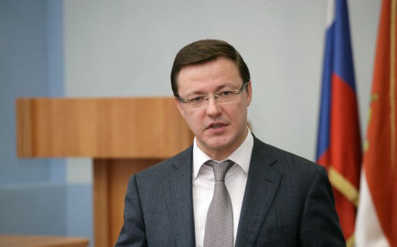 Дмитрий Азаров предложил пересмотреть антиалкогольный закон